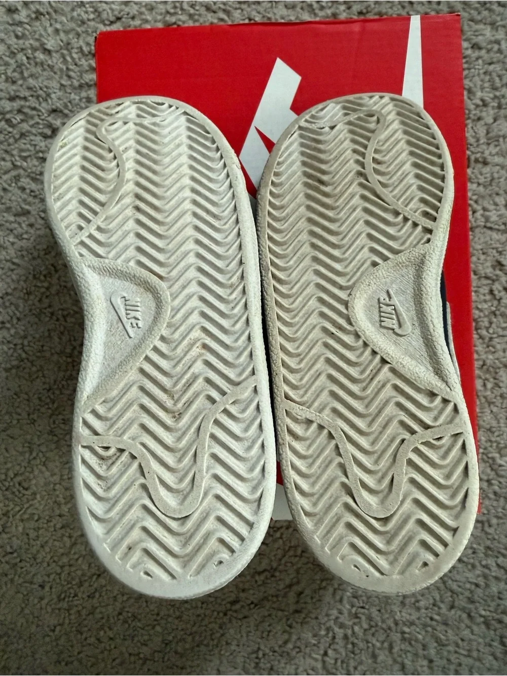 Nike classic kids